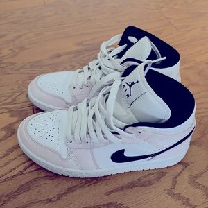 Jordan 1 Mid - Barely Rose (Woman’s size 9)